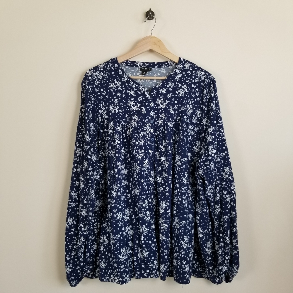Torrid Floral Long Sleeve Top Size 3X